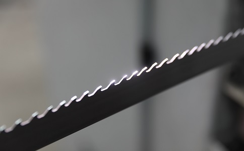 璧山双金属带锯条产生切削噪音的原因具体有哪些？